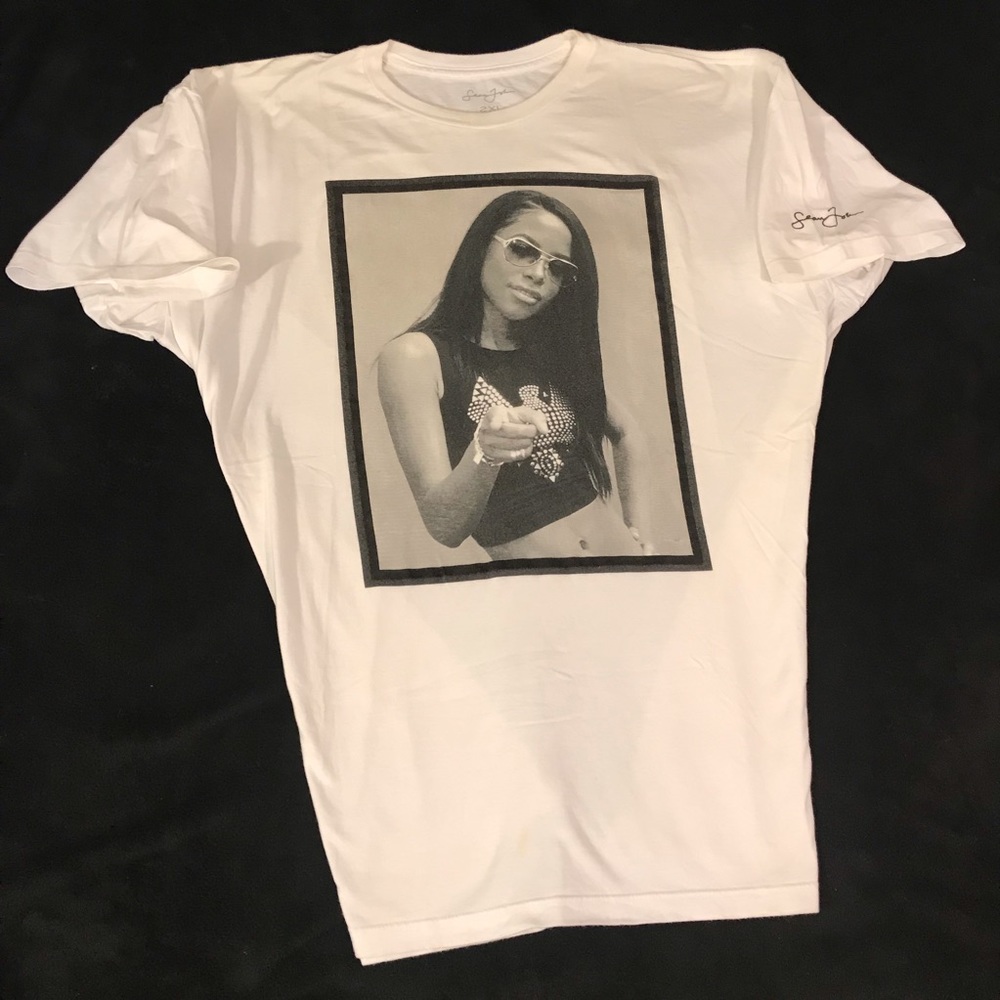 🖤AALIYAH🖤 T-SHIRT SZ XXL
